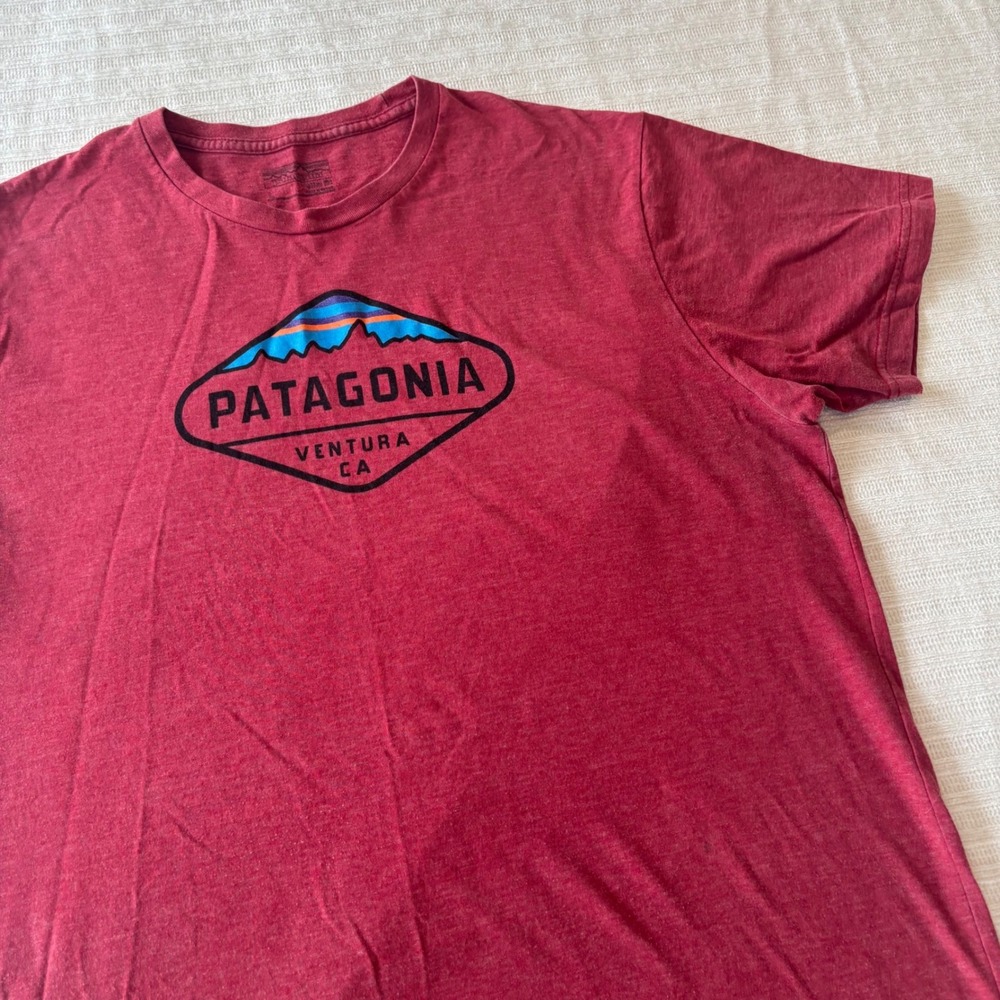 Patagonia Ventura CA Graphic T-Shirt Men Large Slim Fit Heather Red Mountain Tee